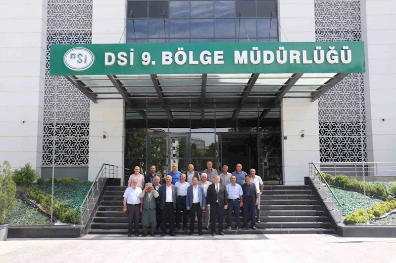 Battalgazi muhtarlarından DSİ’ye sulama çıkarması
