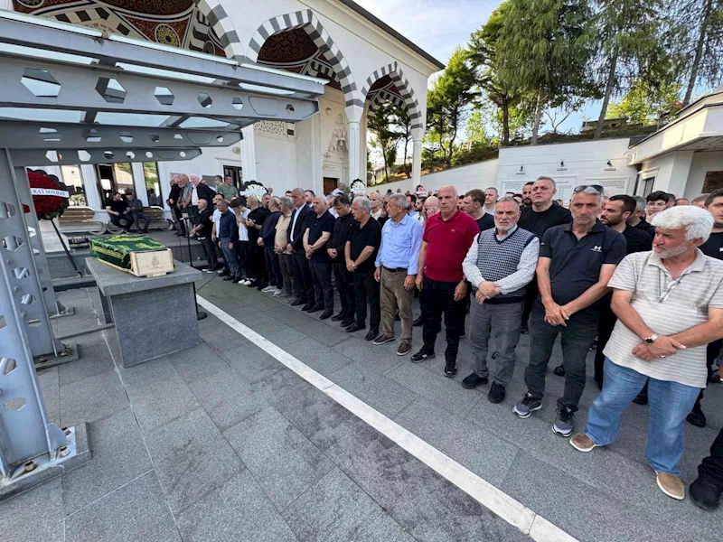 TFF Başkanı Hacıosmanoğlu, Fatma Yeşilyurt’un cenaze törenine katıldı
