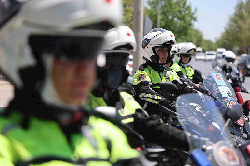 Konya’nın ilk kadın şahin polisleri görevde
