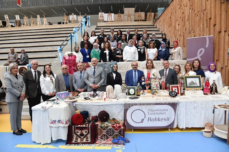 Balıkesir’de 2 bin 874 kursta 61 bin kursiyer belge aldı
