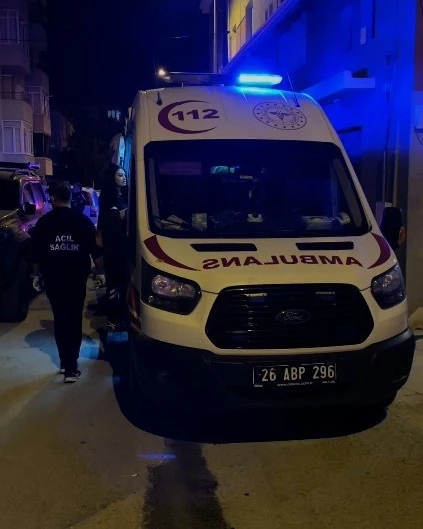 Silahlı kavgada mermi bina camına isabet etti: 1 yaralı

