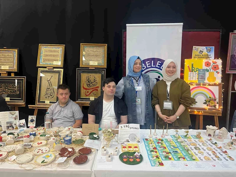 Rize’de kursiyerlerin el emekleri görücüye çıktı

