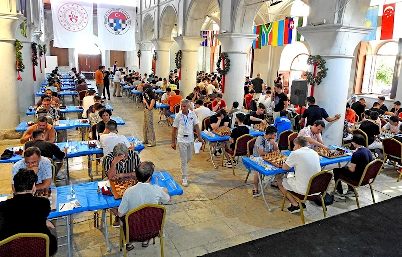 Dünya satranç ustaları Çeşme’de buluşuyor
