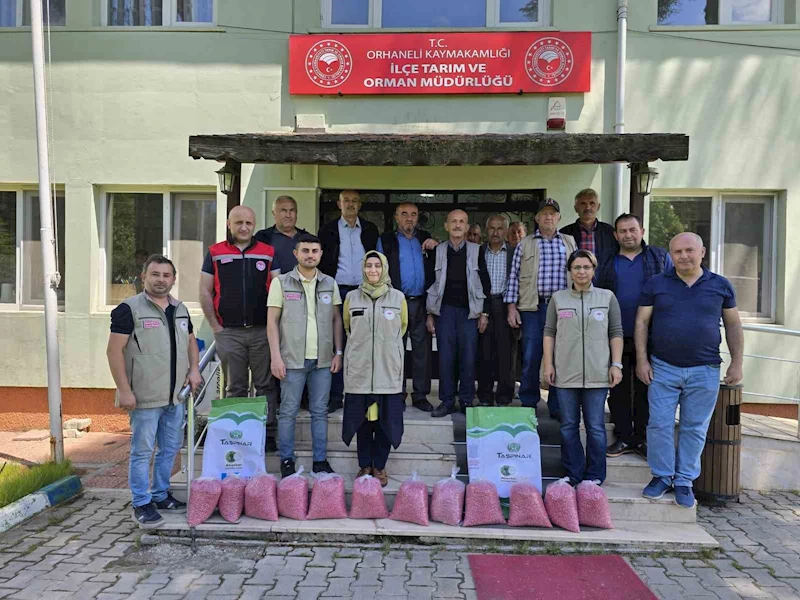 Orhaneli’de çiftçilere kuru fasulye desteği
