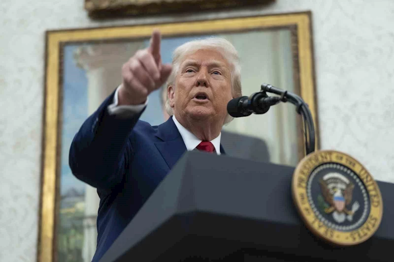 Trump, Ukrayna’da barış için Putin ve Zelenskiy ile üçlü görüşmeye hazır

