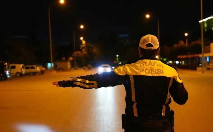 Isparta’da 24 saatte 4 kişi gözaltına alındı, 26 araç trafikten men  edildi
