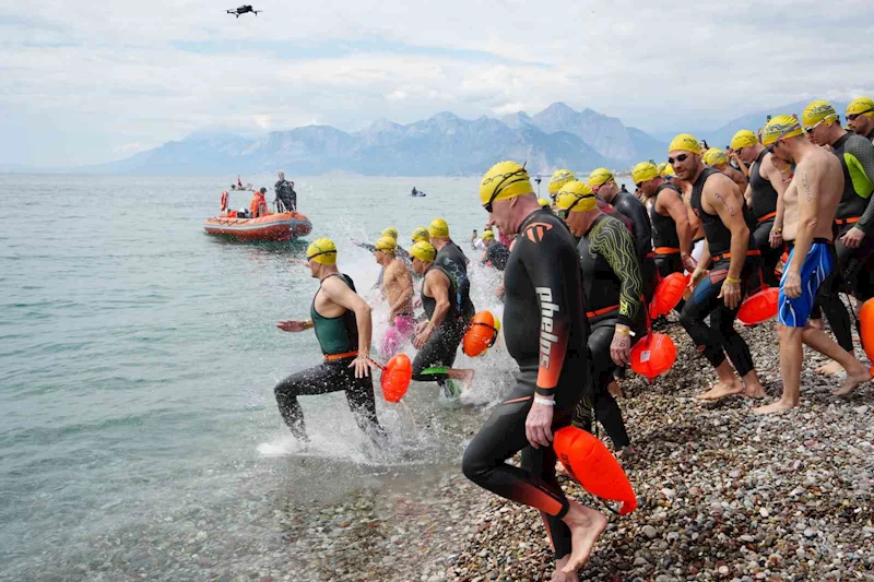Uluslararası Açık Su Yüzme Yarışı X-WATERS Antalya’da gerçekleşti
