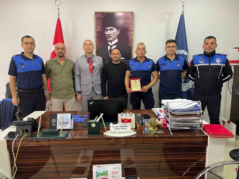 Bilecik’te başarılı operasyonlara imza atan zabıtalara plaket verdi
