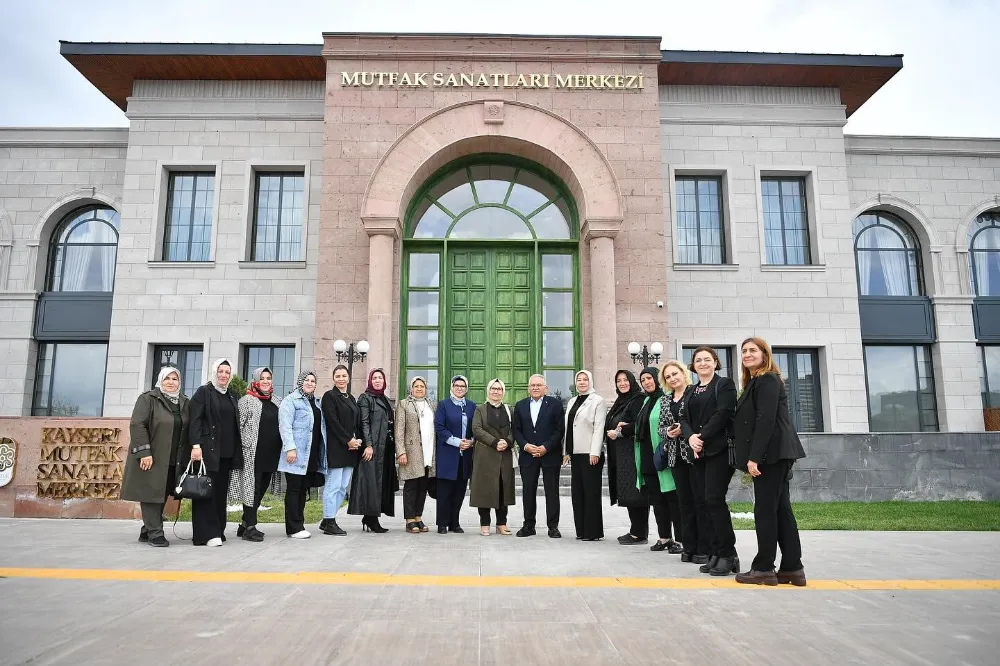 Başkan Büyükkılıç, kadınlarla Kayseri Mutfağı