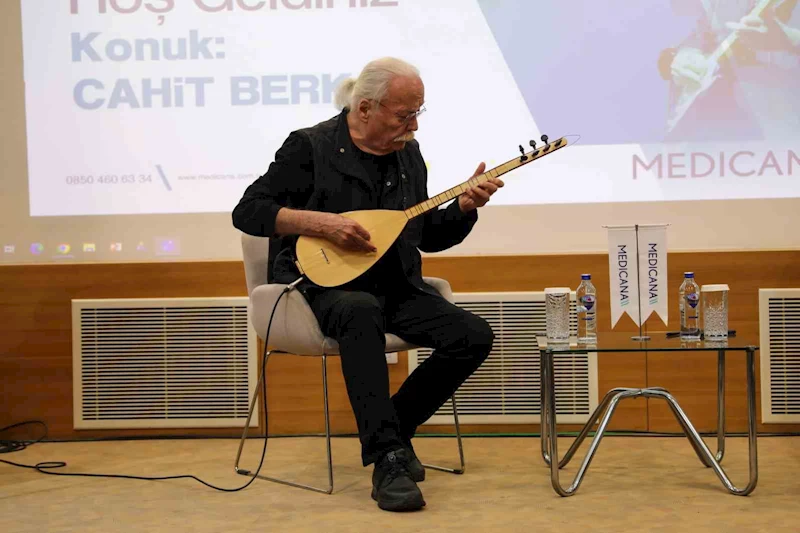 Cahit Berkay’dan nostalji , müzik ve ilham dolu bir buluşma
