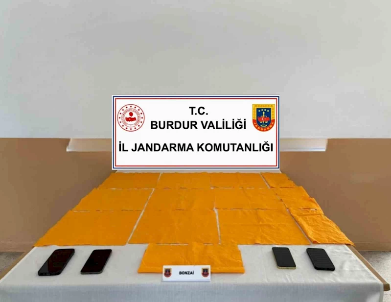 Jandarma ekiplerinden uyuşturucu şebekesine darbe: 13 şüpheli tutuklandı
