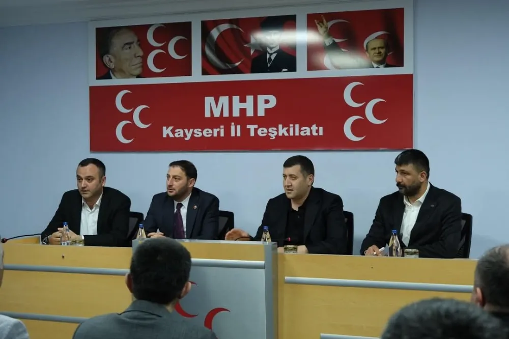 MHP Kayseri Teşkilatından İstişare Toplantısı   