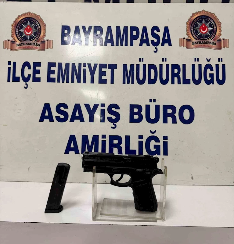 Bayrampaşa’da sosyal medyadan tanıştığı kadınları gasp eden zanlı kamerada

