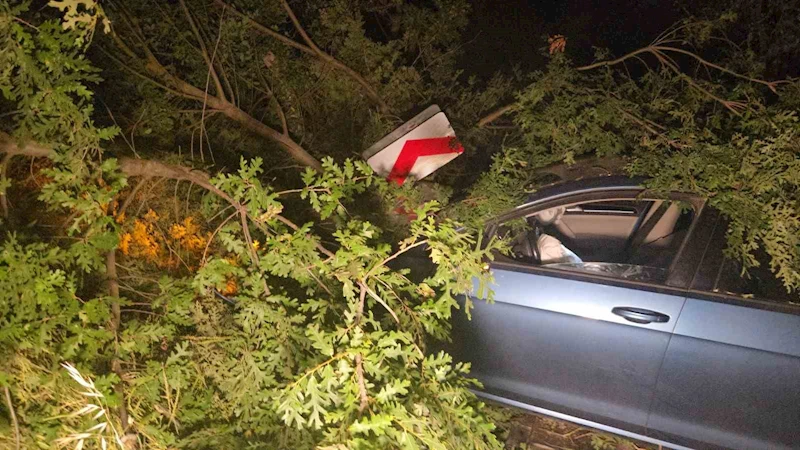 Motosiklet ile otomobil çarpıştı: 1 yaralı
