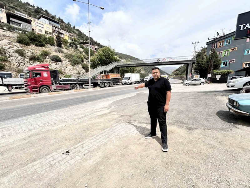 kaza kavşağına vatandaşlar çözüm bekliyor
