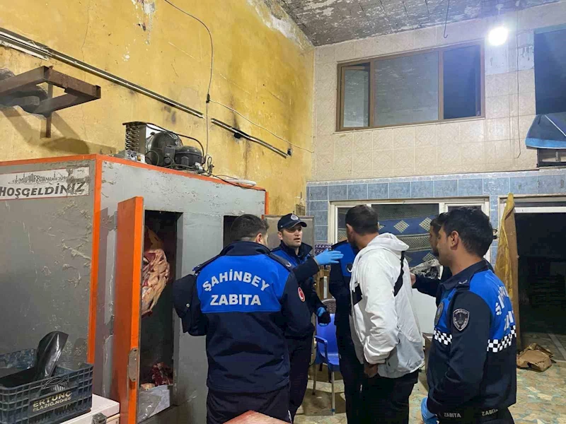 Gaziantep’te 1,5 ton bozuk et ele geçirildi
