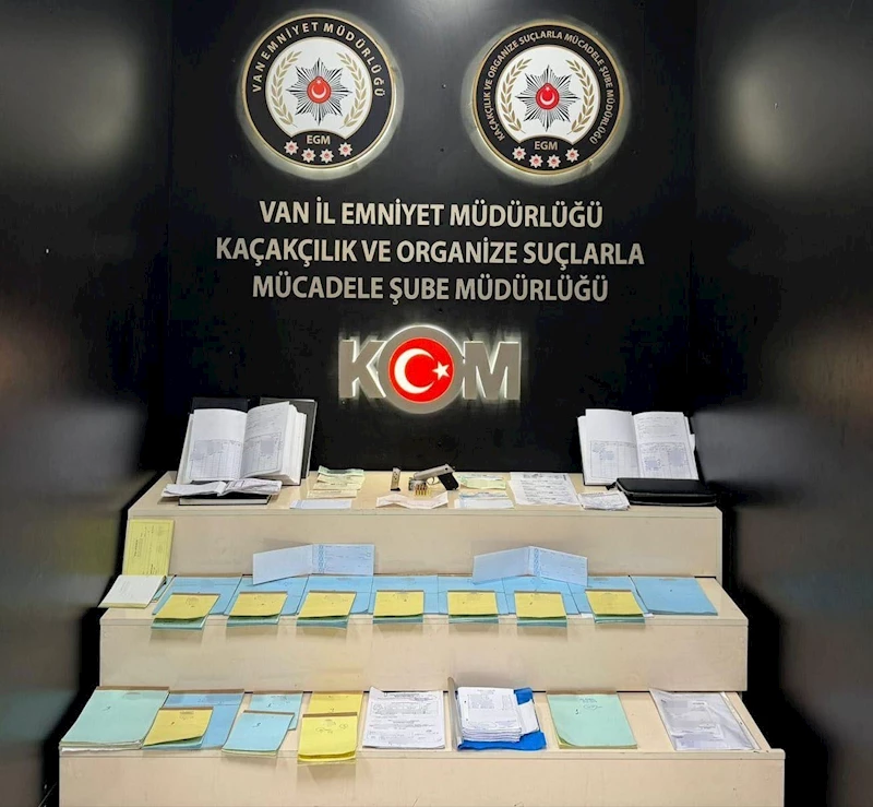 19 emekliyi dolandıran 9 şüpheli yakalandı
