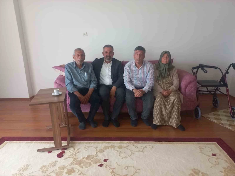 DİKO Başkanı Yüksel, hayatını kaybeden gazetecinin ailesine ziyarette bulundu
