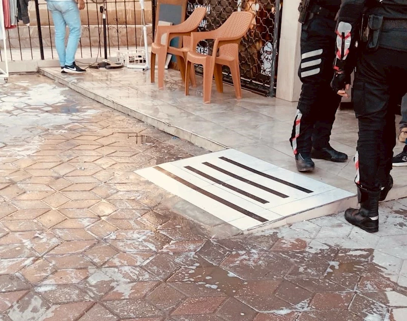 Tartıştığı arkadaşını bıçakla yaraladı
