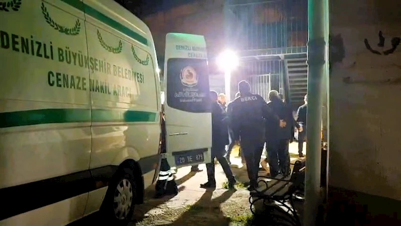 Yem karma makinesine bacağını kaptıran besici feci şekilde can verdi
