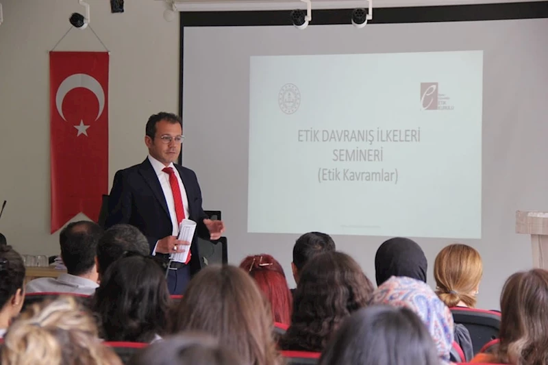 Cizre’de öğretmenlere 