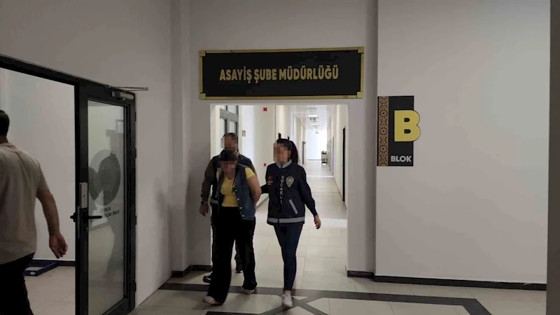 730 bin TL değerinde ziynet eşyası ve nakit para çalan 2 şüpheli yakalandı

