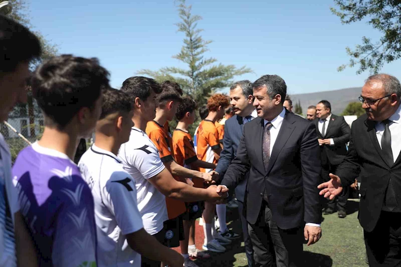 Köprülüler Anadolu Lisesi’nde bahar şenliği
