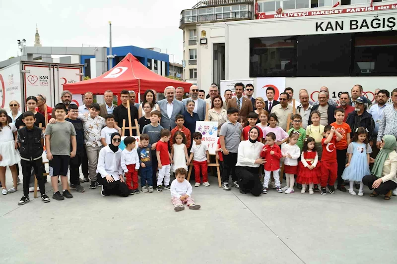 Söke’de kan bağışı kampanyasını çocuklar şenlendirdi
