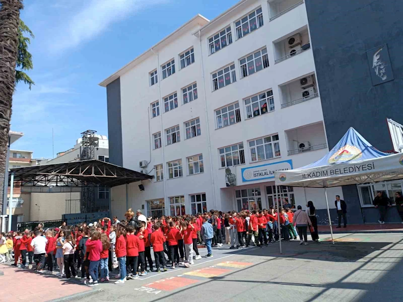 Samsun’da 10 yeni okul ve 4 deprem güçlendirme işi devam ediyor
