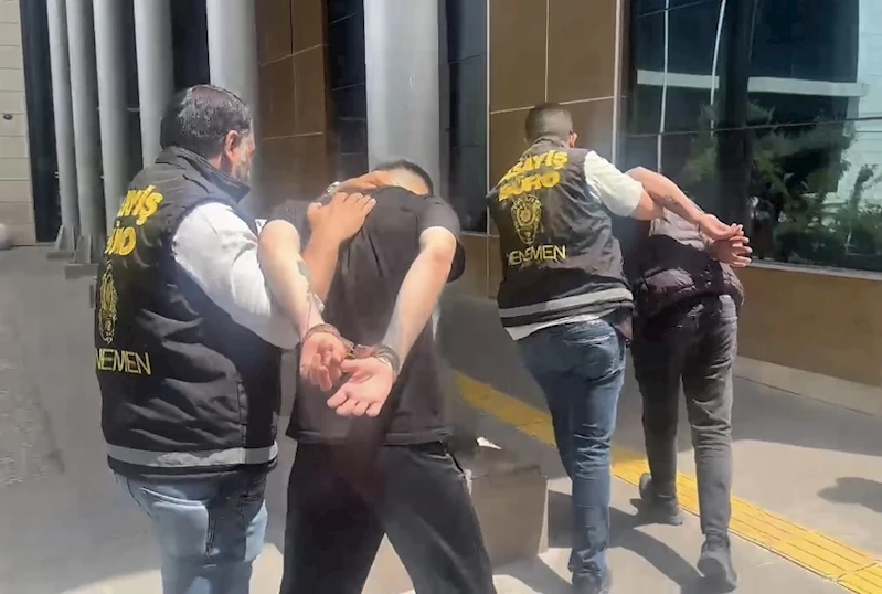 İzmir’de dron ile uyuşturucu sevkiyatına suçüstü
