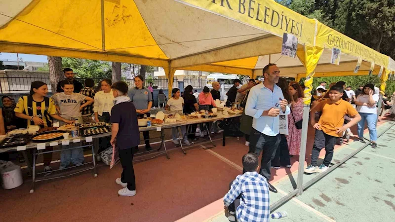 Karkamış’ta Gazze ve Doğu Türkistan yararına hayır düzenlendi
