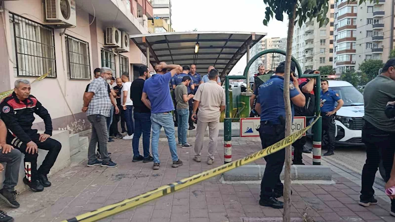 Eski eşi tarafından alt geçitte tabancayla öldürüldü
