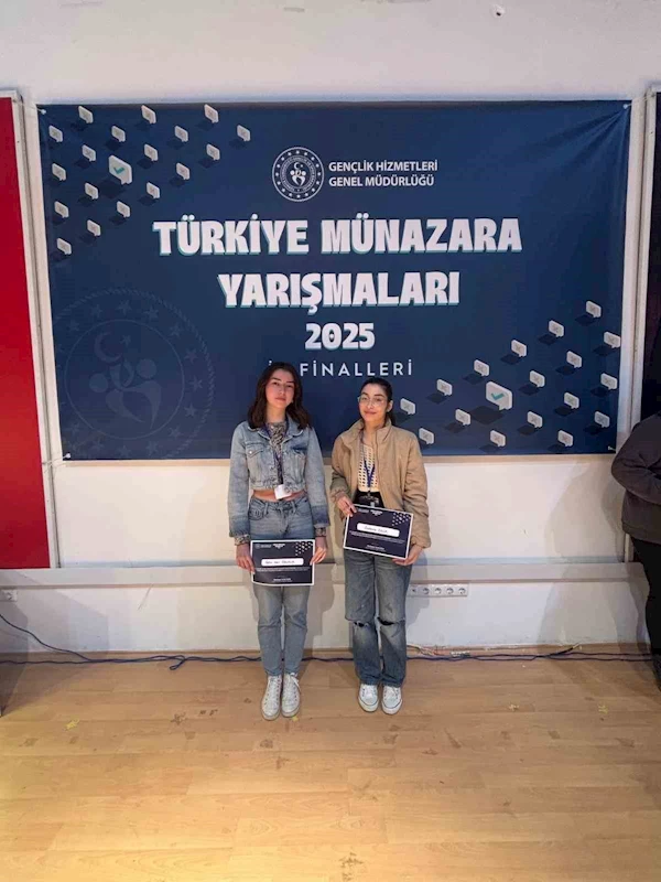 Türkeli Gençlik Merkezi öğrencilerinden il birinciliği başarısı
