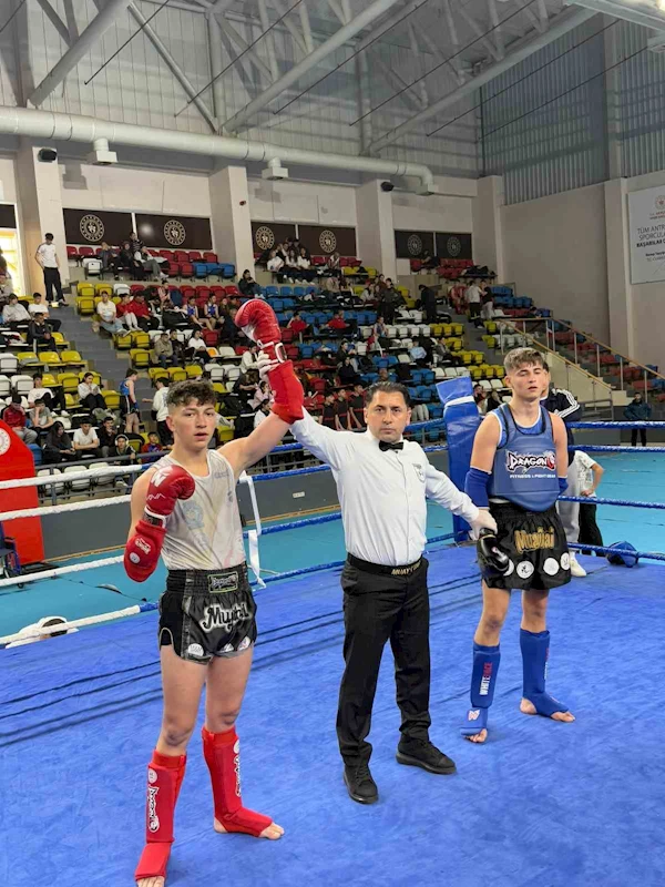 Muay Thai sporcularından Türkiye Şampiyonası’nda 7 madalya
