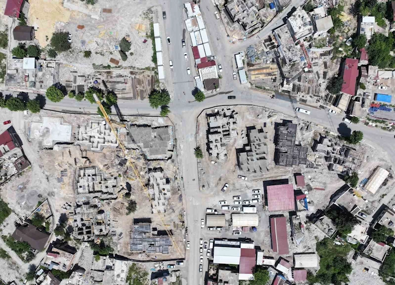 Kahramanmaraş’ın eski mahallelerinde deprem konutları yükseliyor

