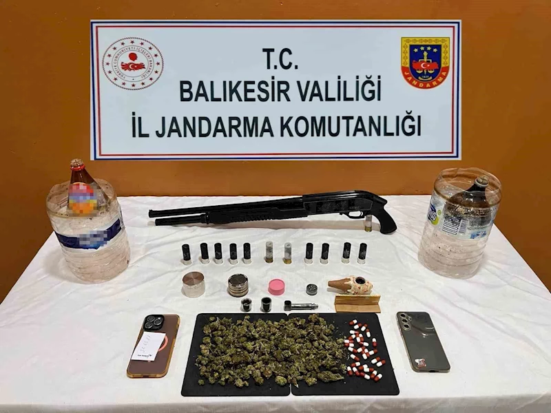 Balıkesir’de uyuşturucuya geçit yok: 2 şüpheli gözaltına alındı
