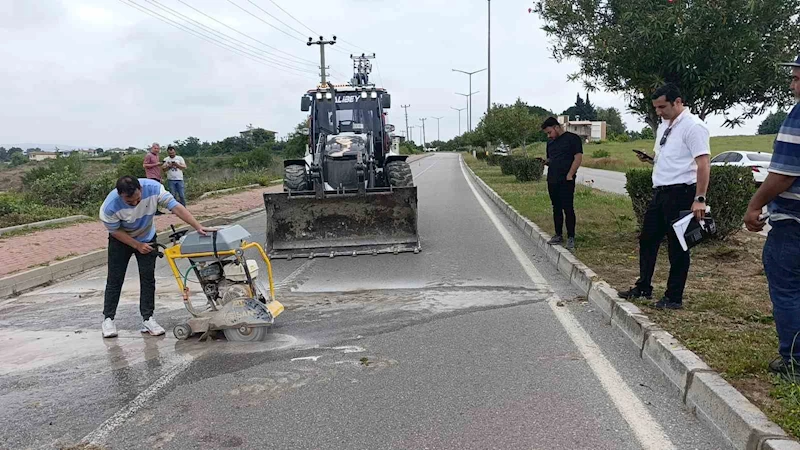 Mahkemeyi kazanan arazi sahipleri turizm yolunu kazıp araç trafiğine kapattı
