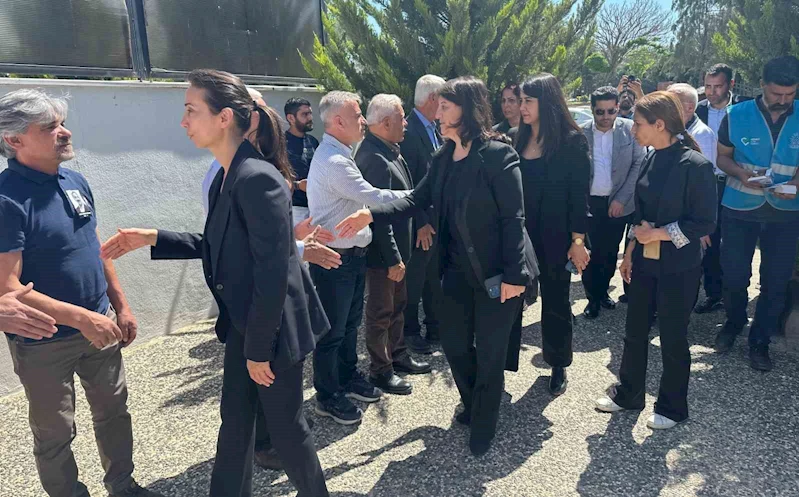 Sırrı Süreyya Önder için Adıyaman’da taziye kabul ediliyor
