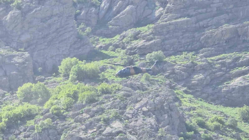 Pancar toplarken ayağını kıran yaşlı adam helikopterle kurtarıldı
