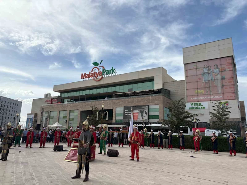 Milli Savunma Bakanlığı Mehteran Birliği’nden Malatya’da coşkulu konser
