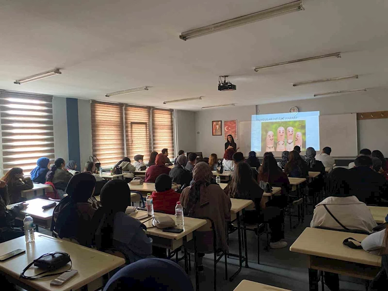 Bağımlılıkla mücadele eğitimi verildi
