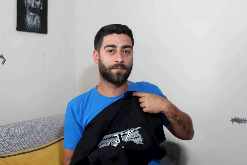 Bayramlaşmaya gitti, karnına yorgun mermi isabet etti

