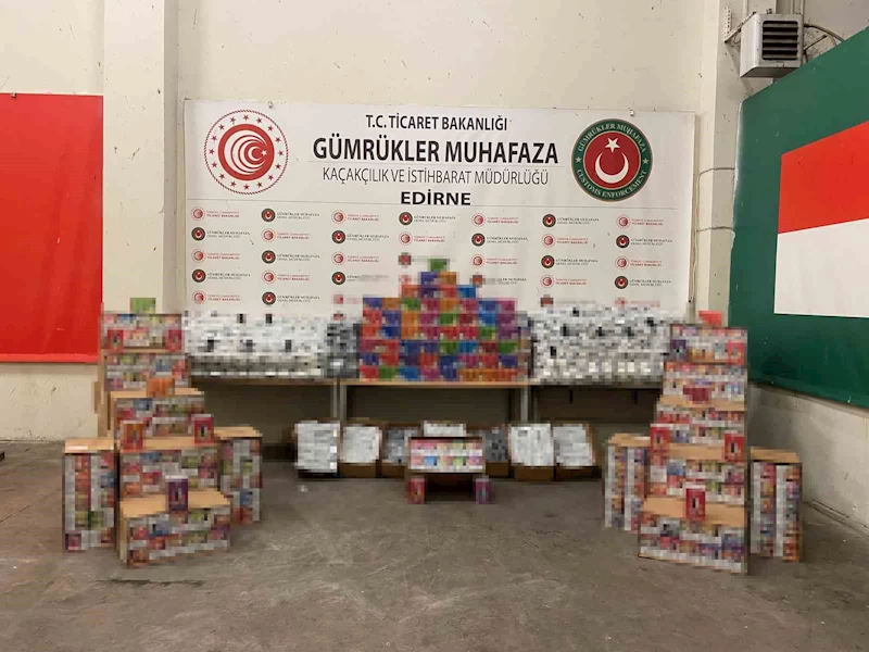 Sınır kapılarında kaçakçılığa büyük darbe: Milyonlarca lira değerinde kaçak ürün ele geçirildi
