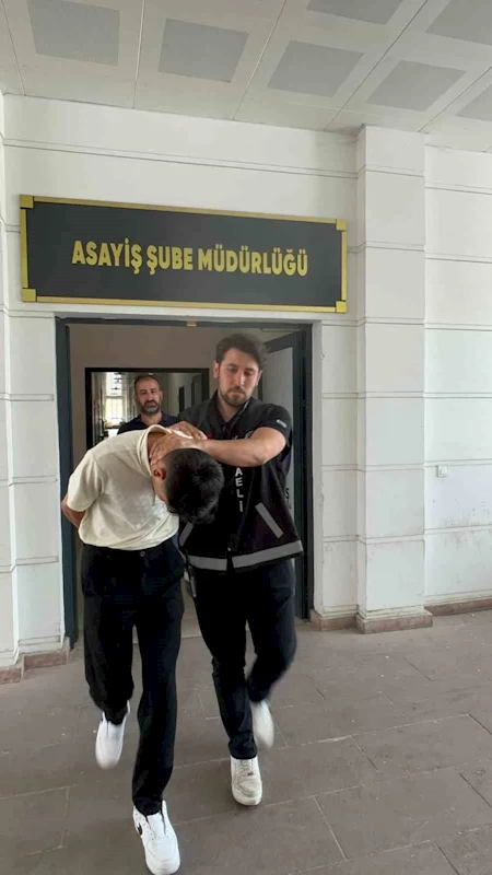 950 bin TL’lik vurgun yapan sahte polis yakalandı
