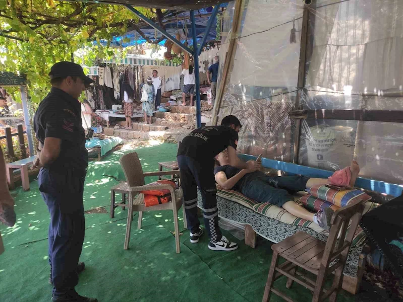 Kaleköy’de düşen Fransız turist denizden tahliye operasyonuyla kurtarıldı
