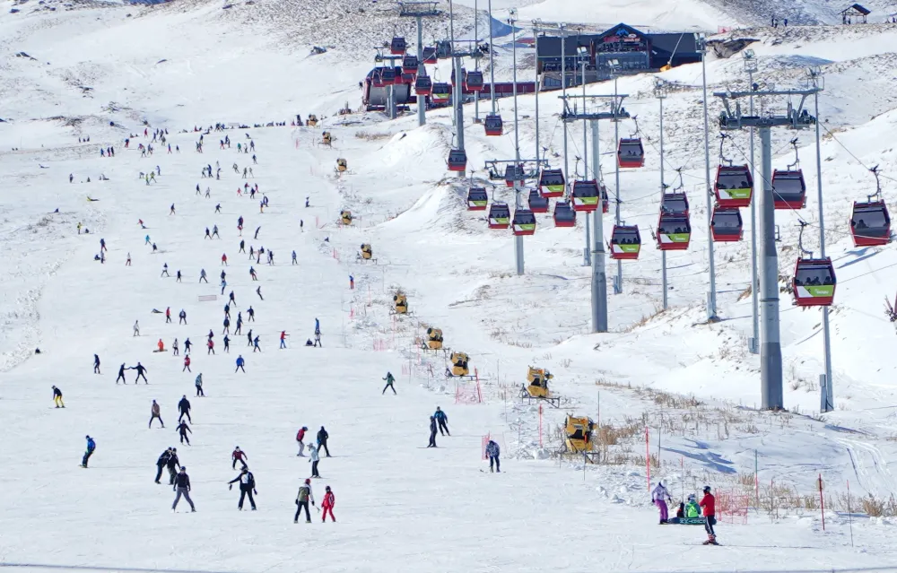 Kayseri’nin zirvesi Erciyes, Türk dünyası ile buluşuyor