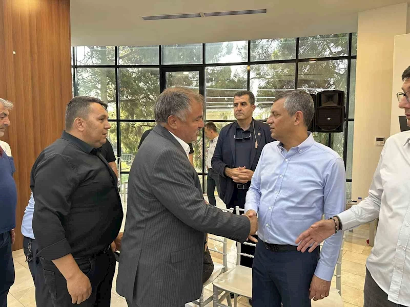 Başkan Pütün’den CHP lideri Özel ve Zeyrek ailesine taziye ziyareti
