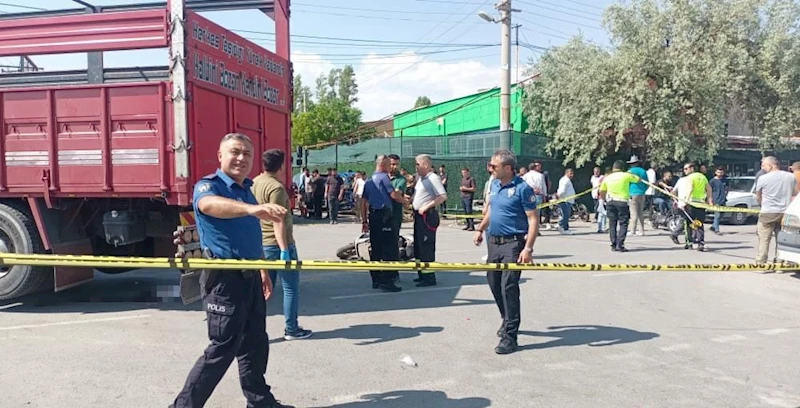 Kamyonla çarpışan motosiklet sürücüsü hayatını kaybetti
