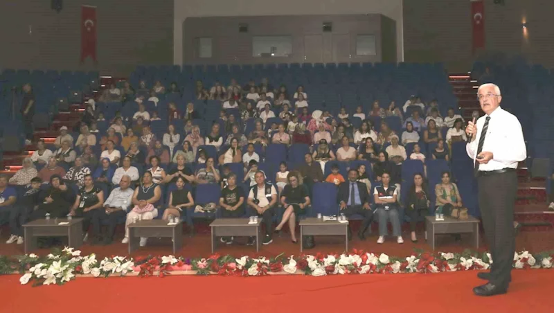 Mersin’de çocuk işçiliğine karşı farkındalık semineri
