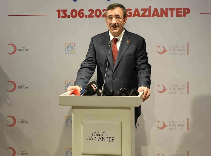 Cevdet Yılmaz: 